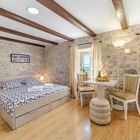 Sv.duje Apartamento