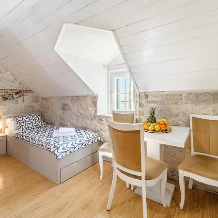 Sv.duje Apartman *