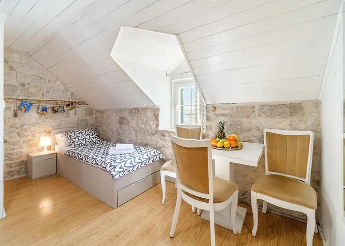 Sv.duje Appartement *